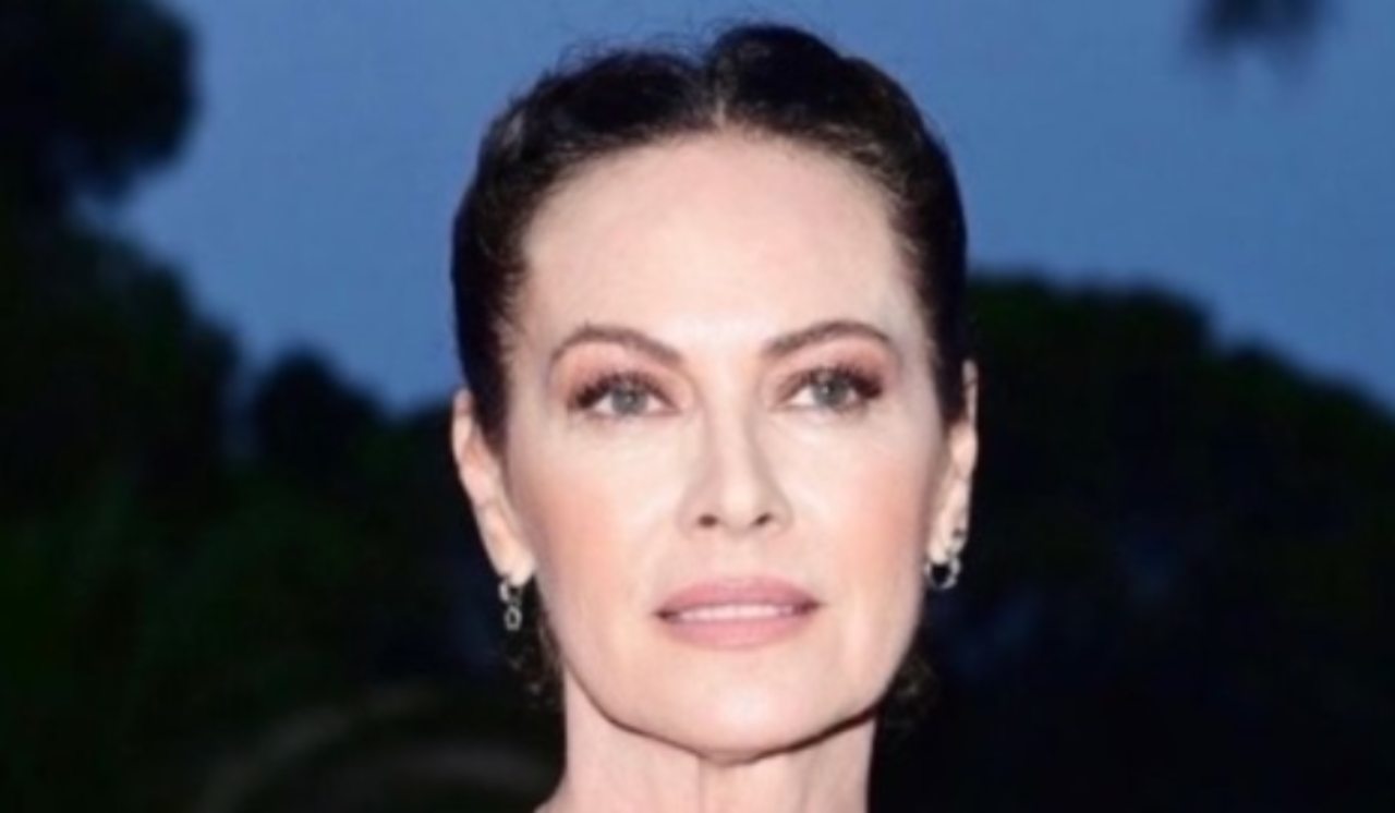 Elena Sofia Ricci primo piano