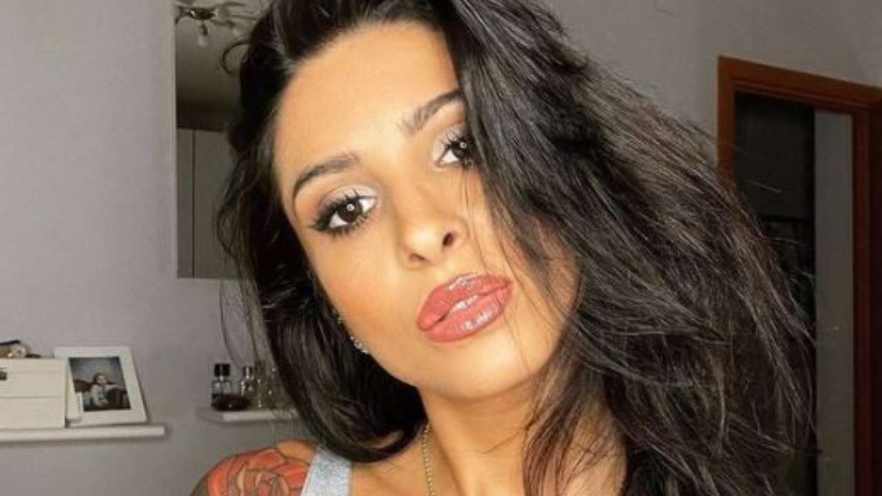 Erica Piamonte Taglio Di Capelli Video