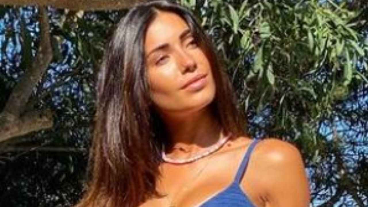 Federica Nargi Costume Blu Formentera