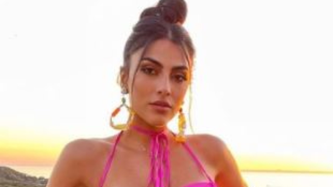 Giulia Salemi Sardegna Abito