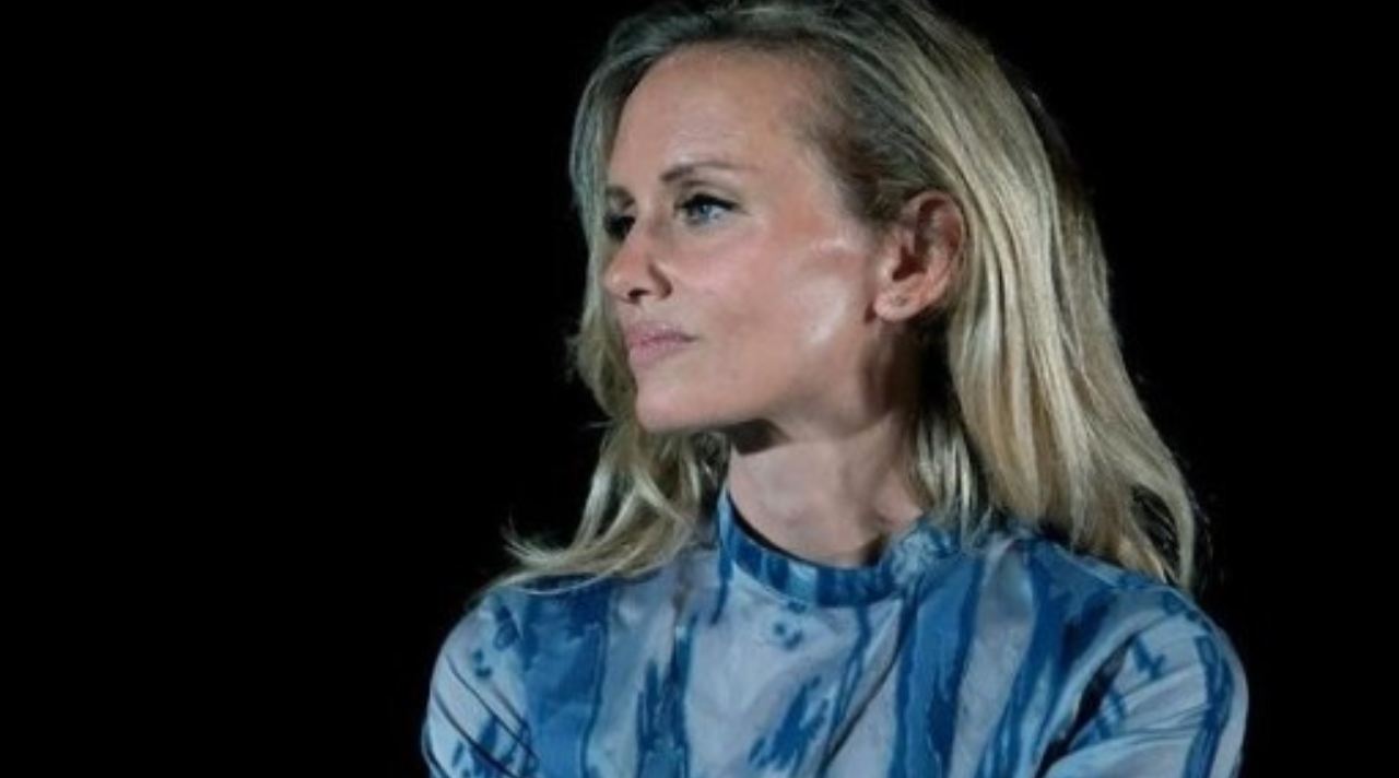 Justine Mattera di profilo