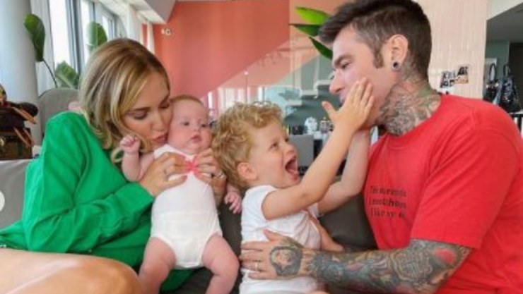 La famiglia Ferragni - Fedez in tricolore