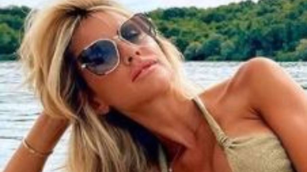 Michela Persico Distesa Barca Costume