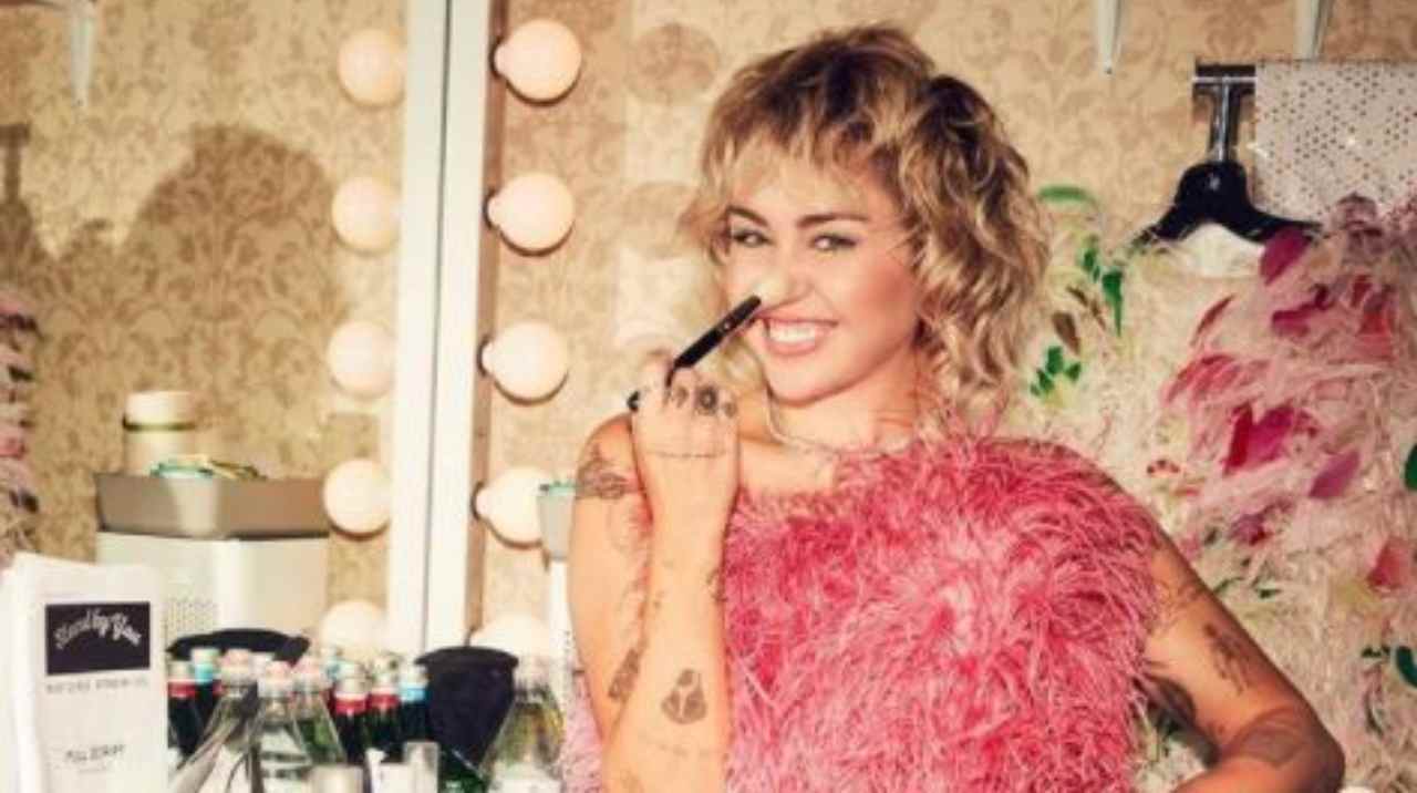 Miley Cyrus in camerino