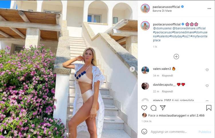 Paola Caruso Scalinata Vestito