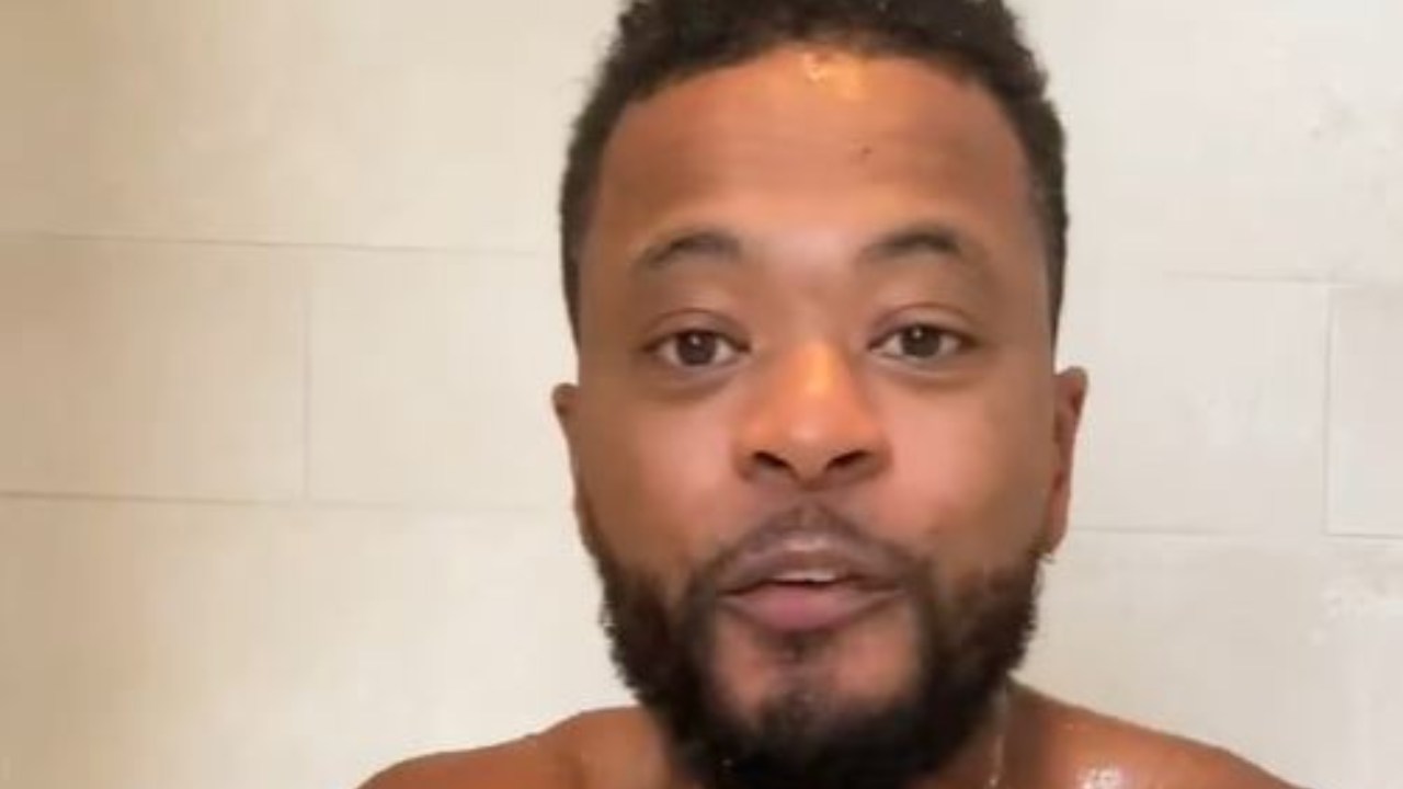 Patrice Evra Sotto La Doccia Italia Spagna