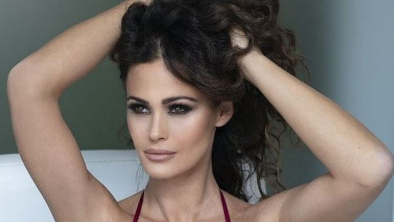 Samantha De Grenet Risveglio Curve