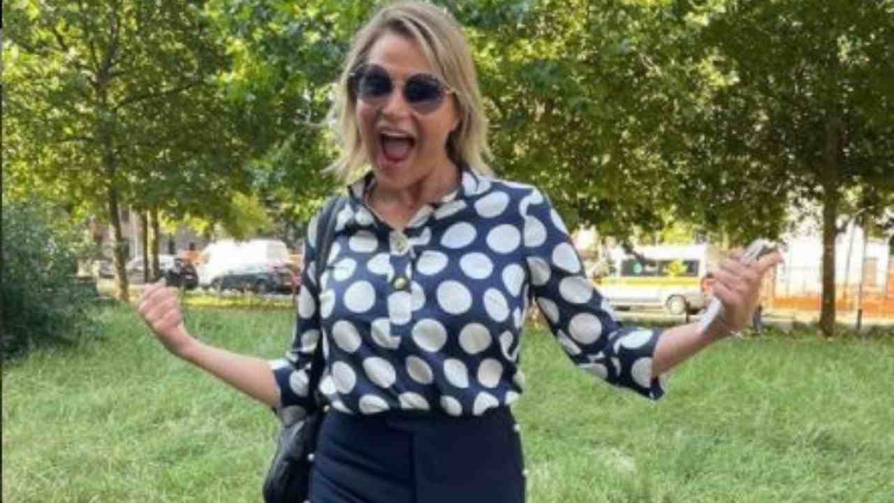 Simona Ventura scatenata