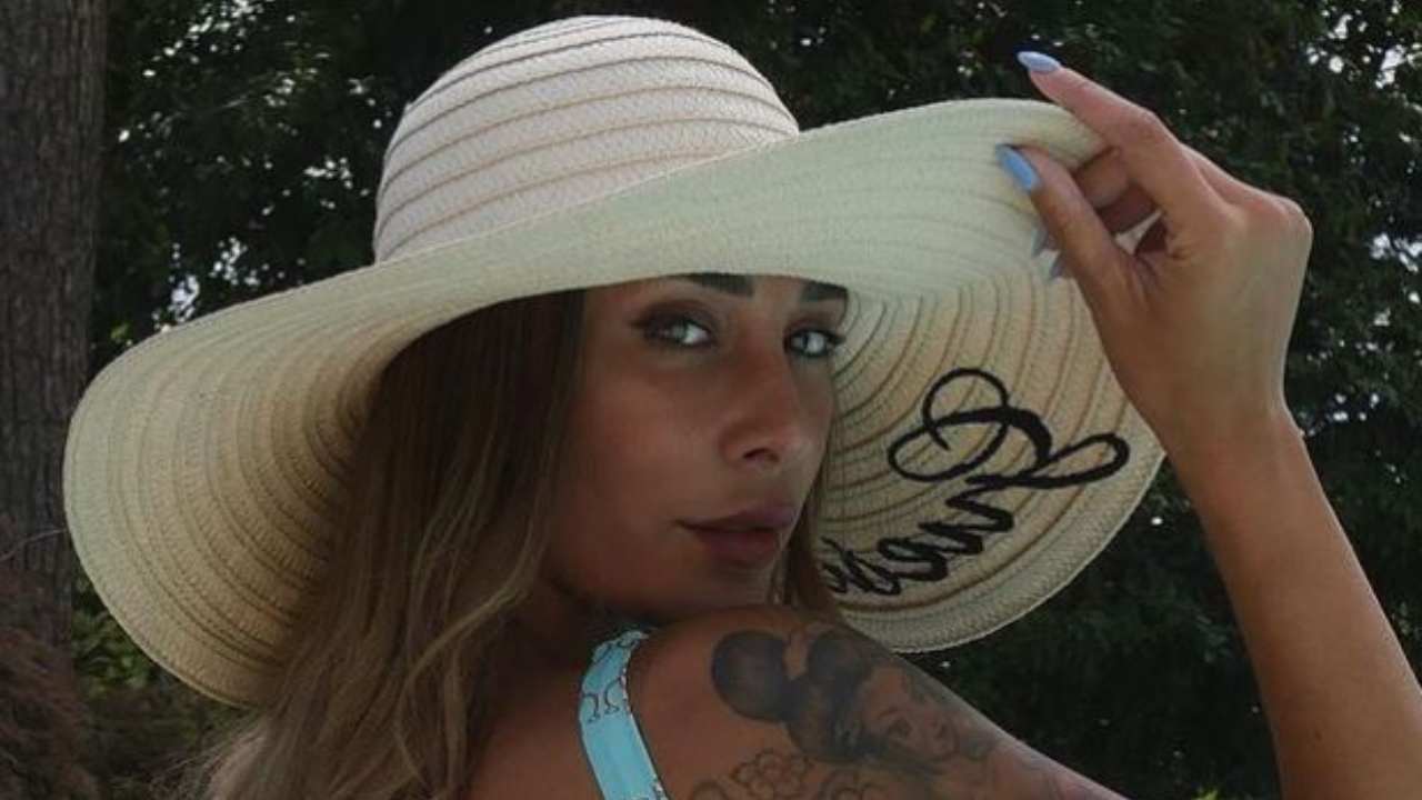 Sonia Lorenzini Doccia Vanlife