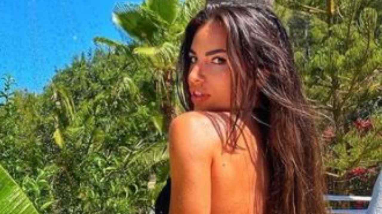 Tatiana Bernardi Ibiza Lato Posteriore