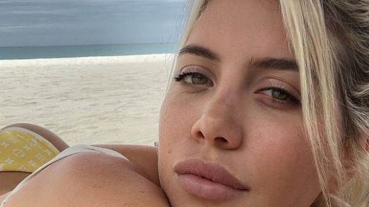 Wanda Nara Capri Costume Verde