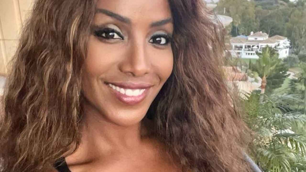 Ainett Stephens primo piano