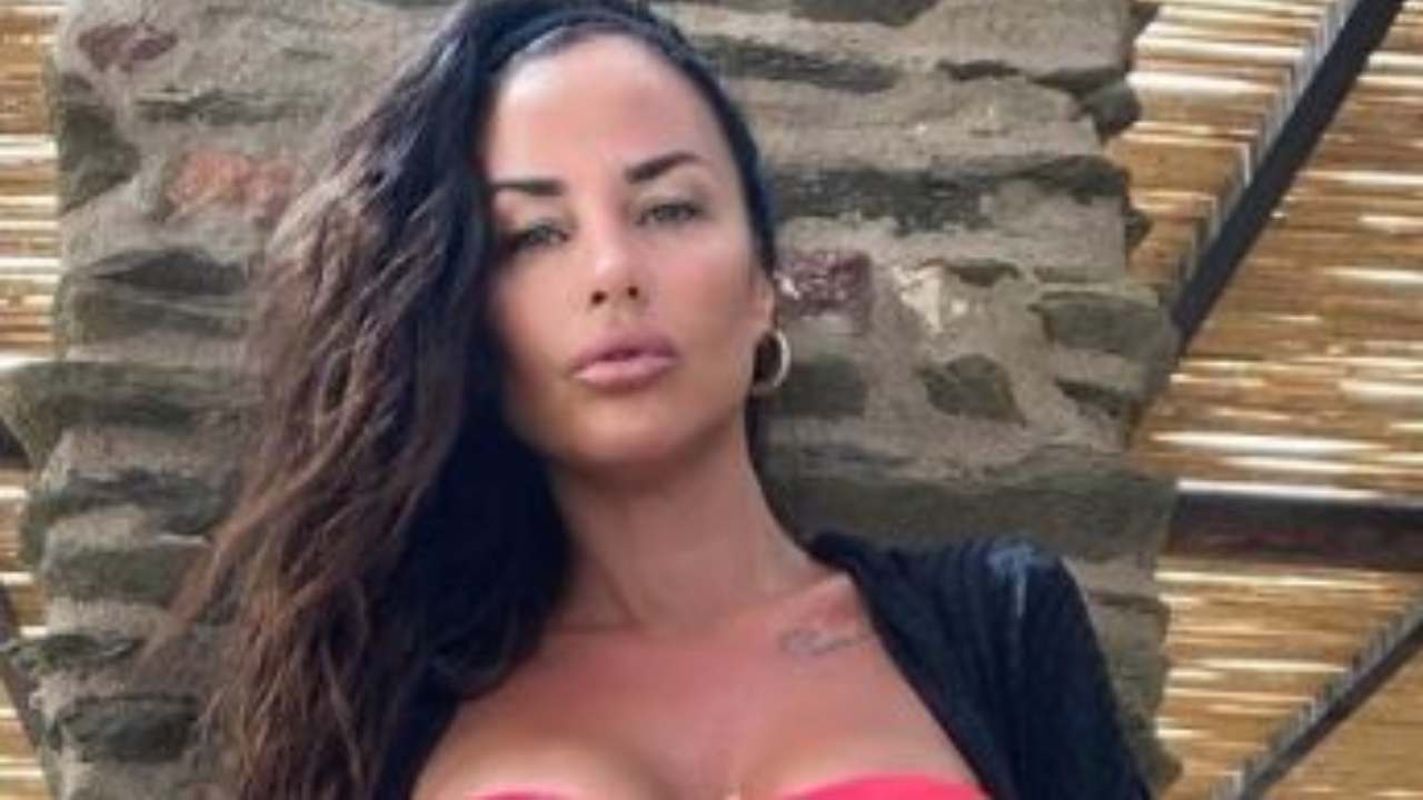 Antonella Mosetti Ferragosto Senza Costume