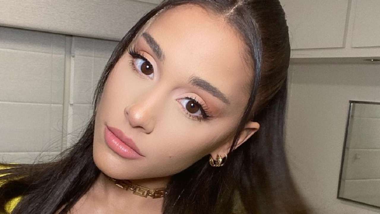Ariana Grande parla dei vaccini