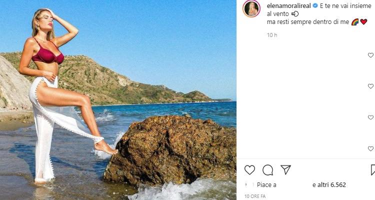 Elena Morali posa sensuale