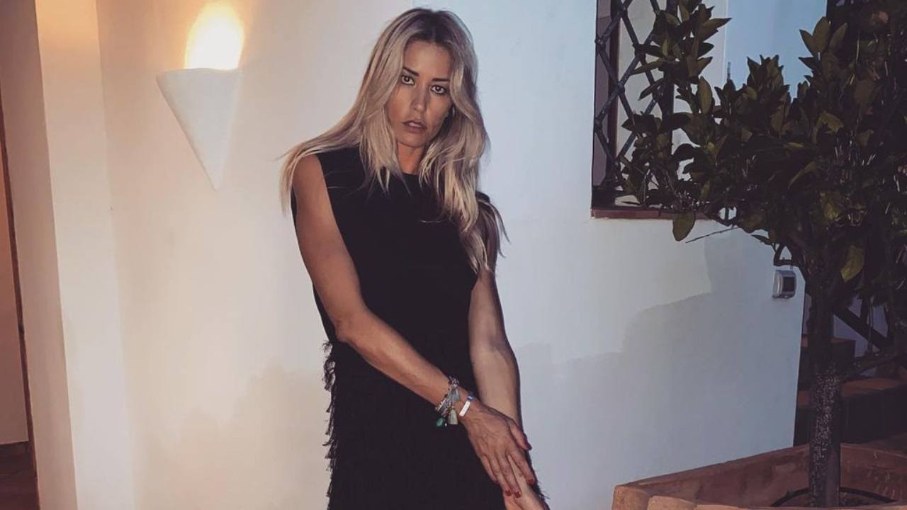 Elena Santarelli sguardo travolgente