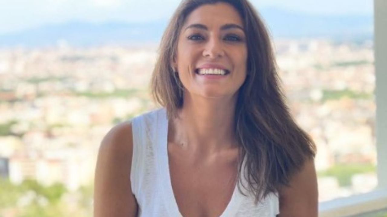 Elisa Isoardi sorridente