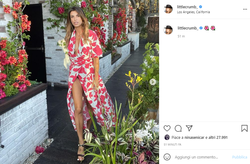 Elisabetta Canalis sfila in strada