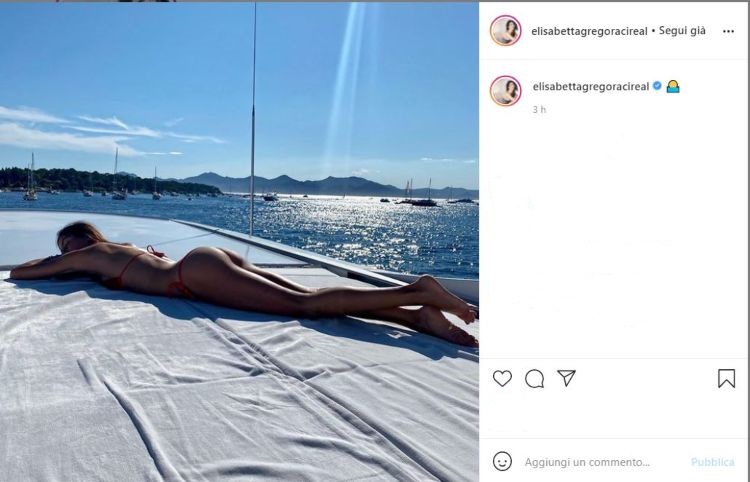 Elisabetta Gregoraci Barca Lato Posteriore 