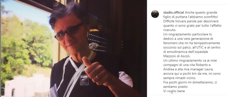 Il post del cantante