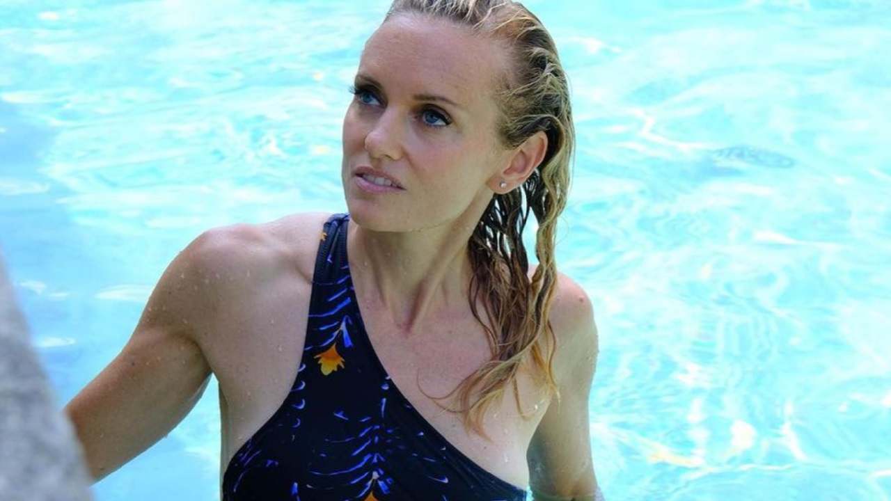 Justine Mattera piscina