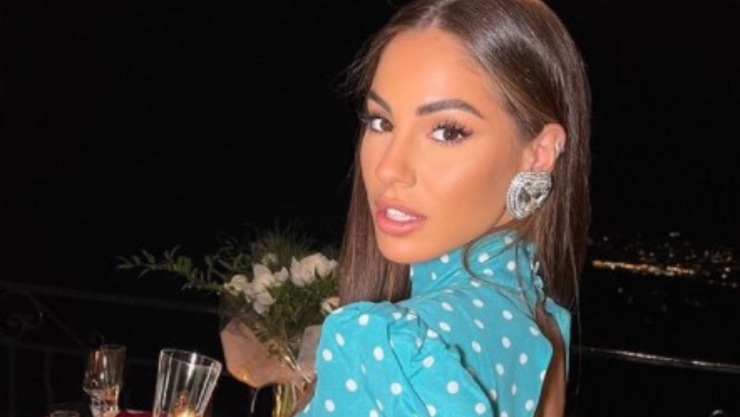 La De Lellis sorpresa durante una serata