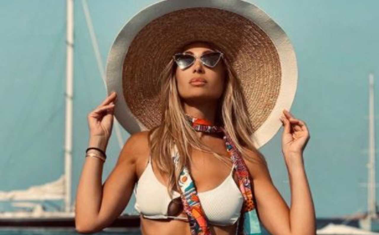 Laura Cremaschi bikini