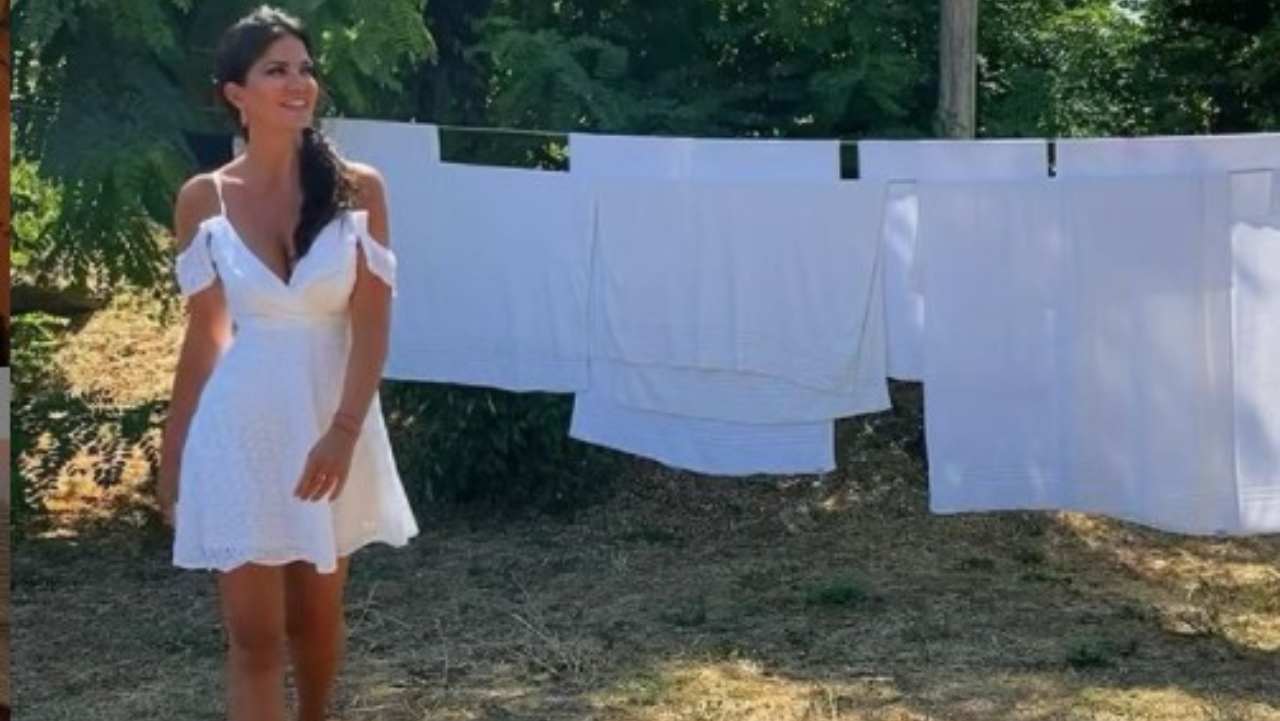 Laura Torrisi tra le lenzuola