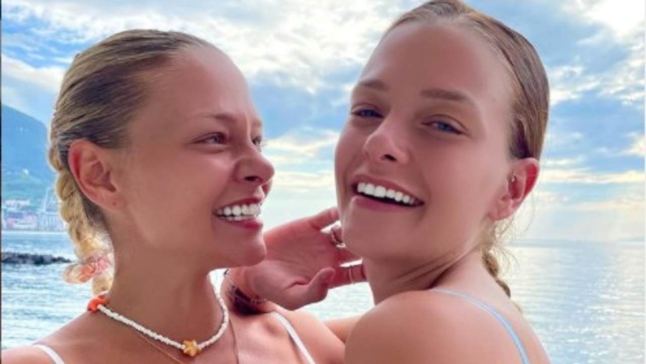 Giulia de Le Donatella al mare