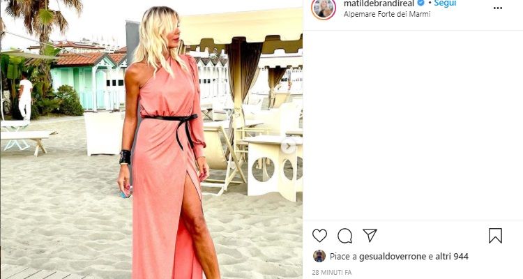 Matilde Brandi elegante