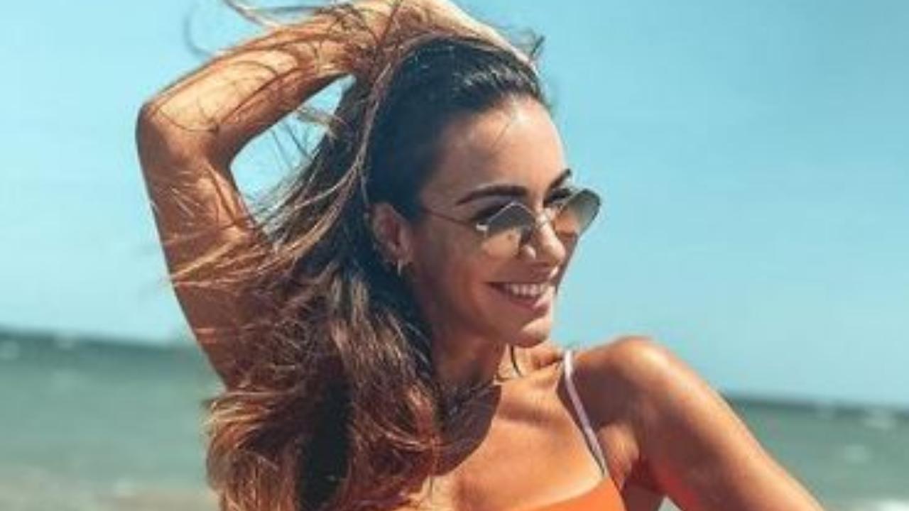 Melita Toniolo Barca Emergenza Costume Bianco