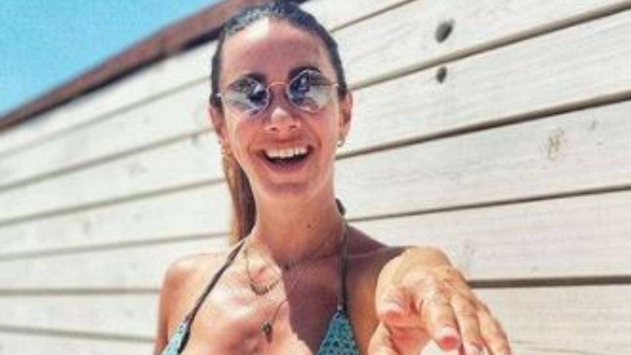 Melita Toniolo Spiaggia Costume Parolaccia