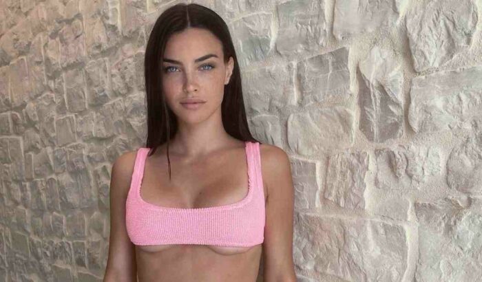 Nicole Mazzocato in posa