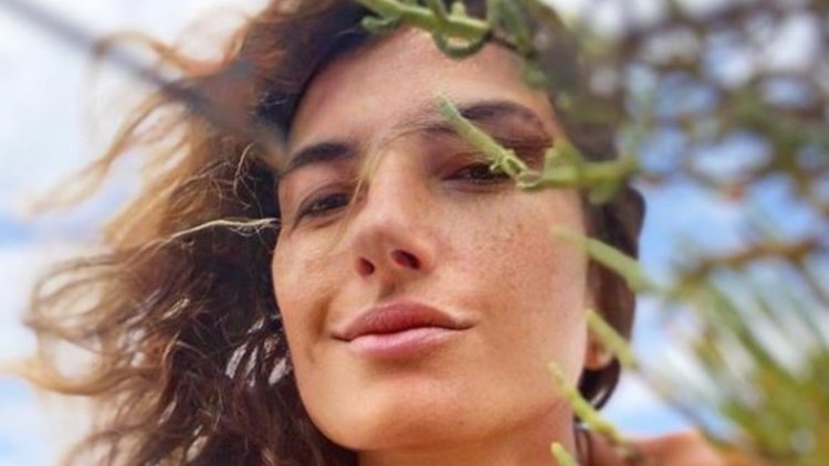 Nina Palmieri Tra Le Piante 