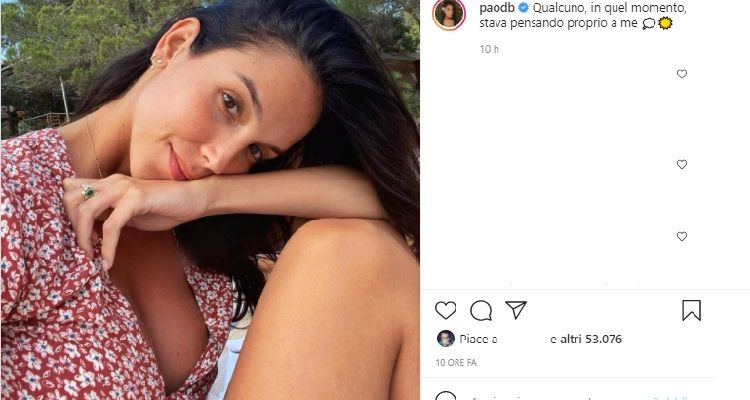 Paola Di Benedetto posa sensuale