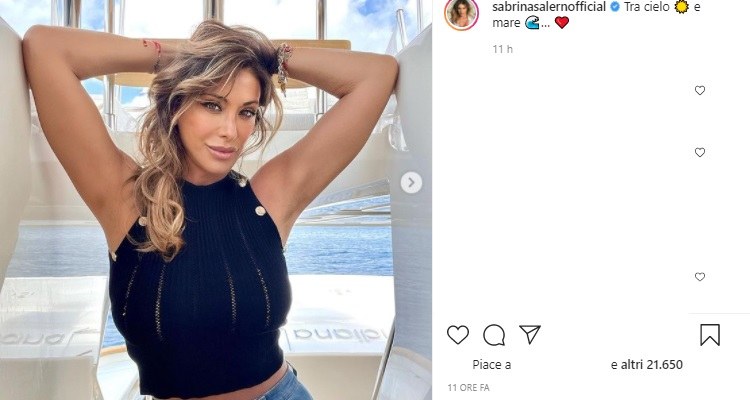 Sabrina Salerno posa sensuale