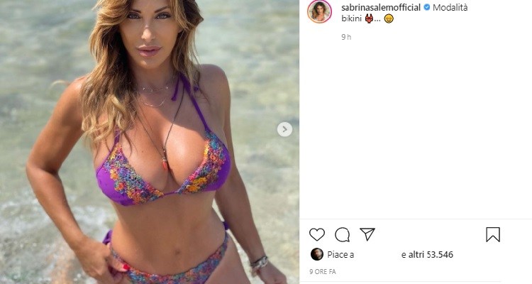Sabrina Salerno posa sensuale