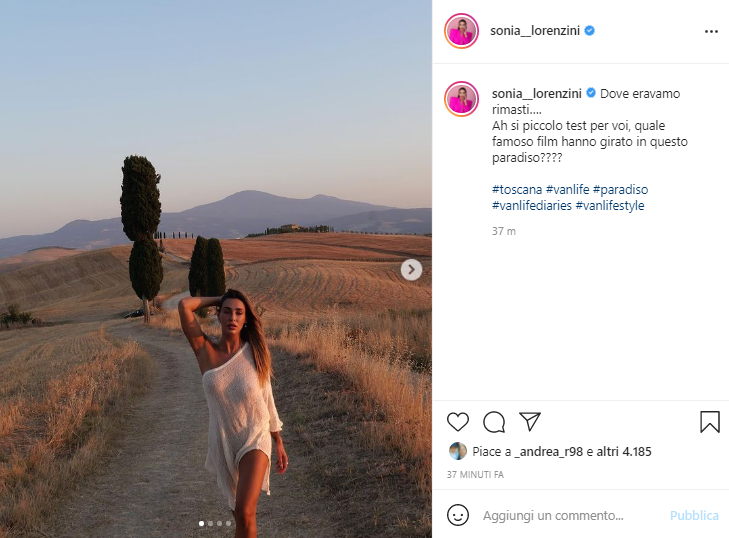 Sonia Lorenzini in posa