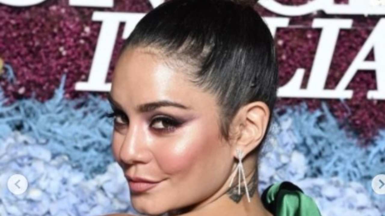 Vanessa Hudgens sguardo sensuale