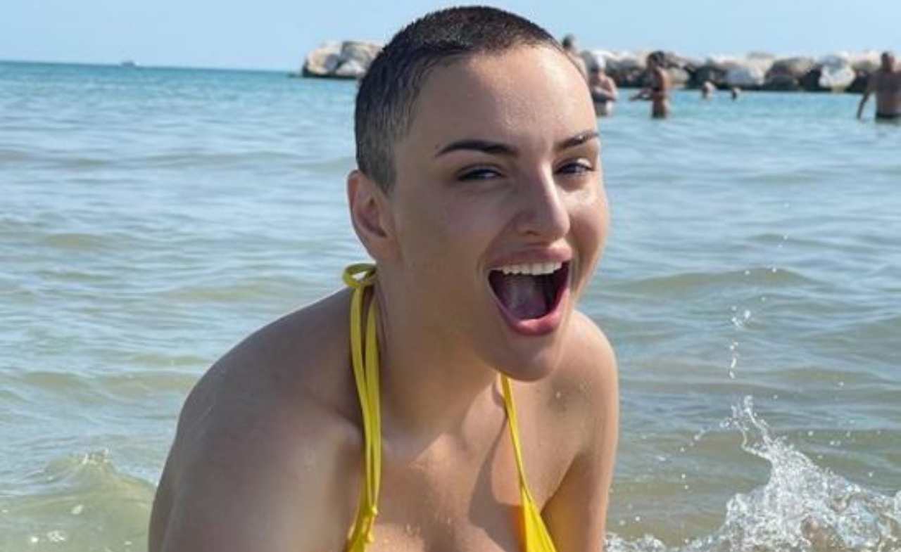 Arisa capelli rasati