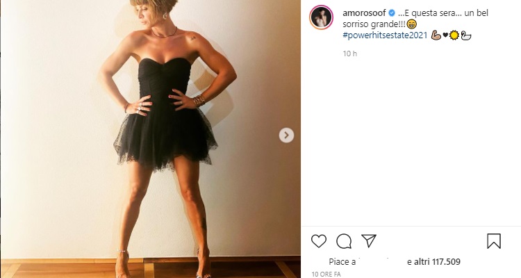 Alessandra Amoroso vestito corto