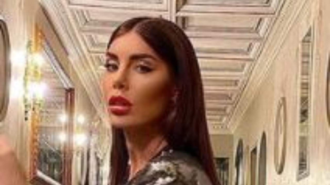 Bianca Atzei Vestito Brilla Spacco