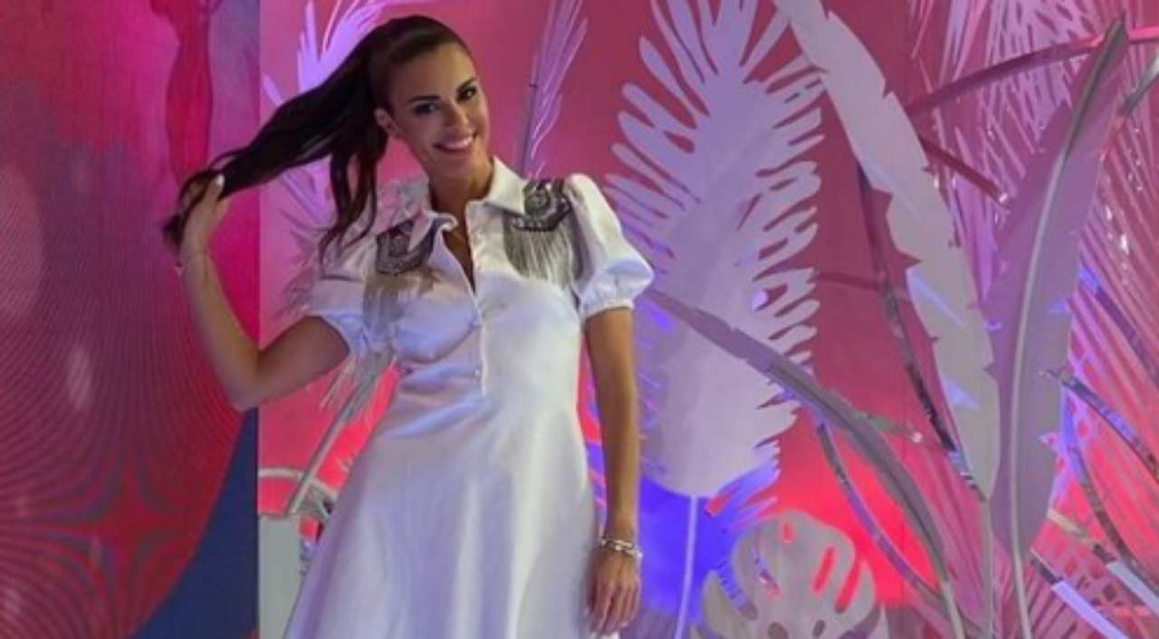 Bianca Guaccero capelli al vento