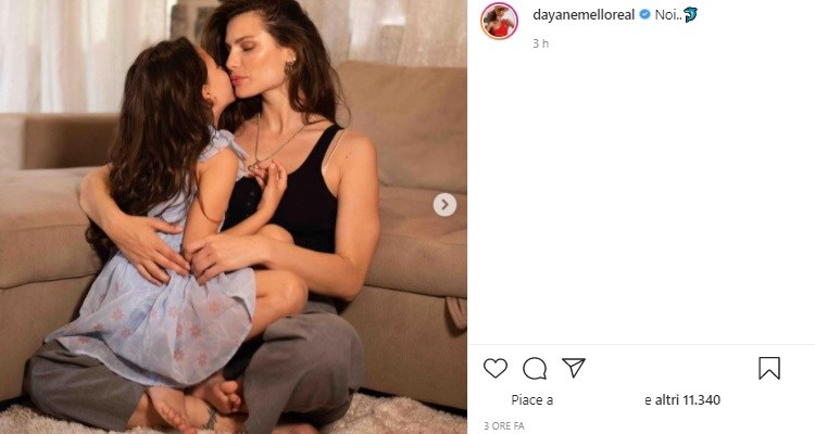 Dayane Mello dolcezze con la figlia