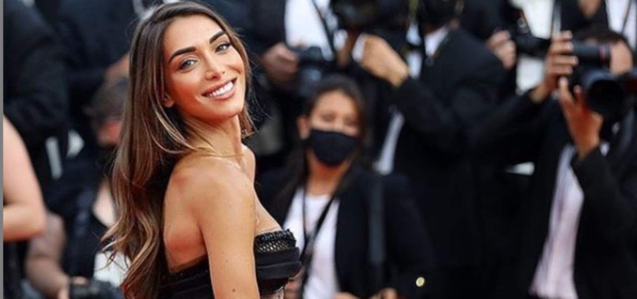 Elisa De Panicis sorridente