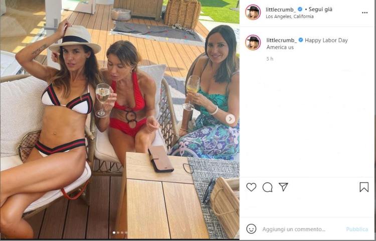 Elisabetta Canalis Festeggiamenti Amiche Costume