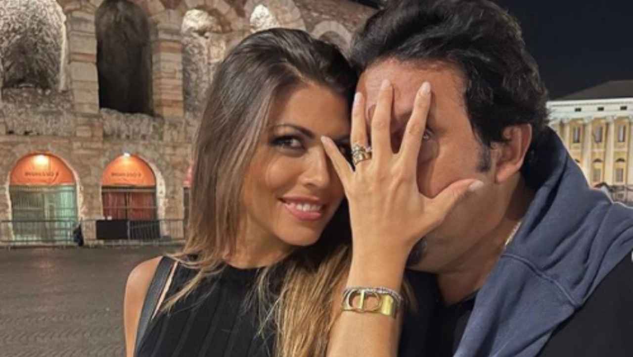 Enrico Brignano e Flora Canto sposi