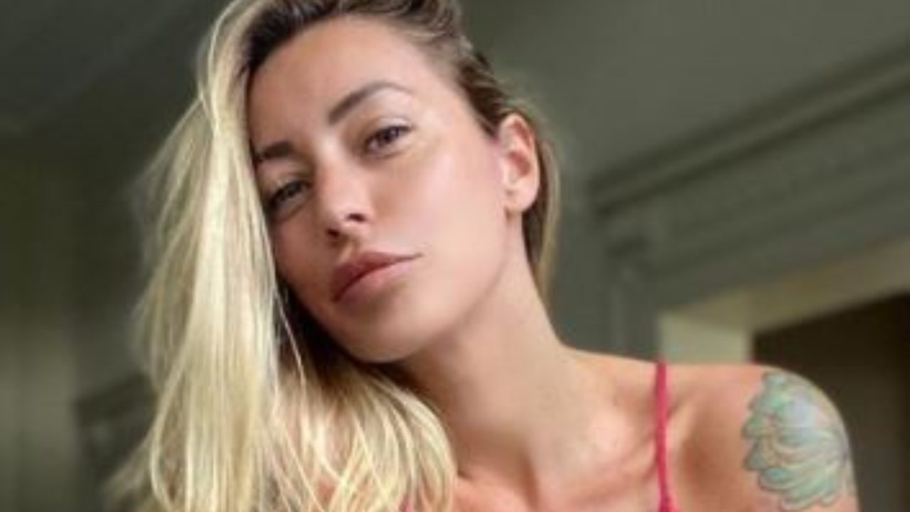 Karina Cascella Cambio Look Video