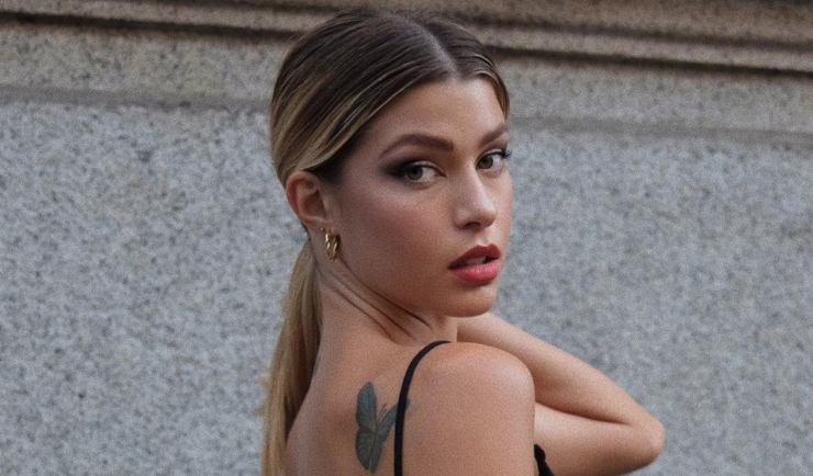 Natalia Paragoni in posa