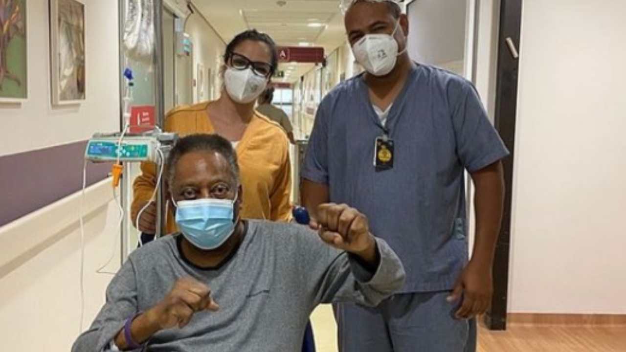 Pelé in ospedale